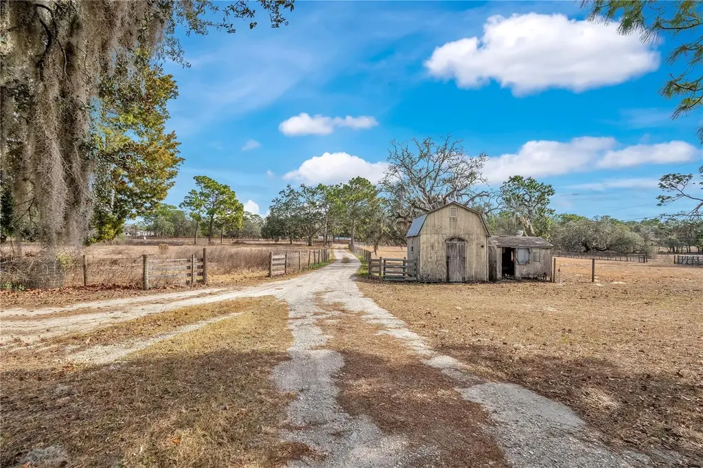 5520 S Pine Tree Point Lecanto FL 34461