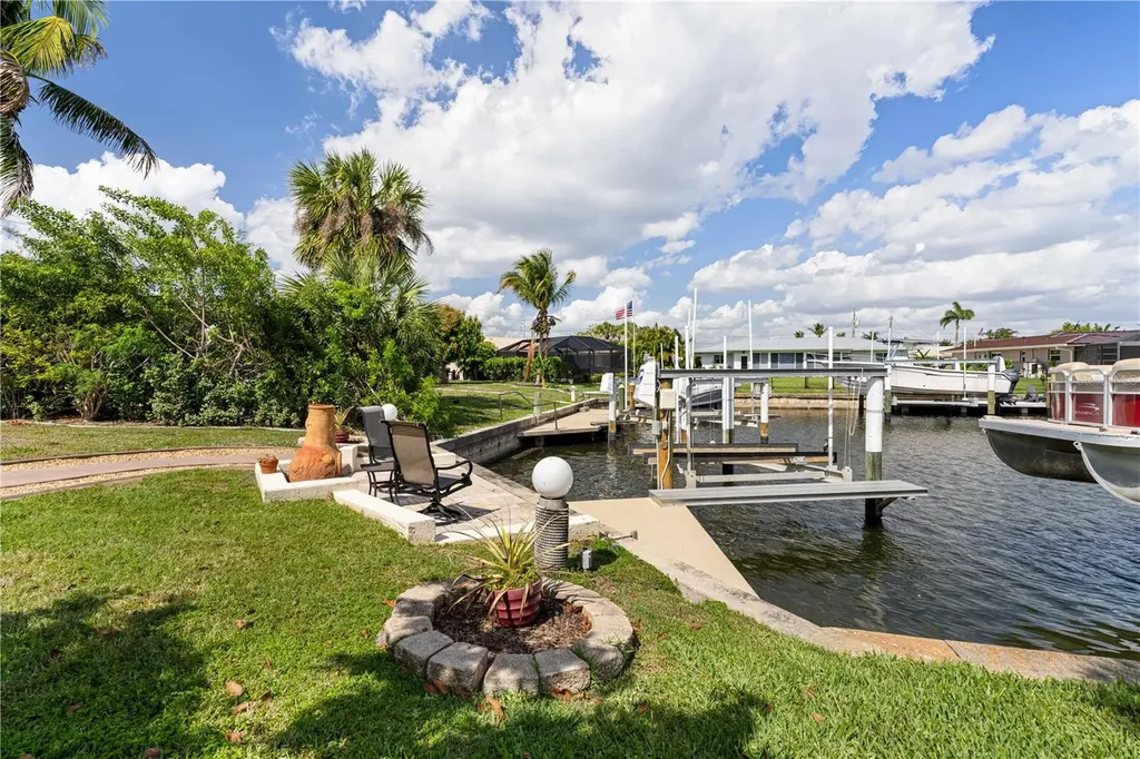 200 Capri Isles Court Punta Gorda FL 33950
