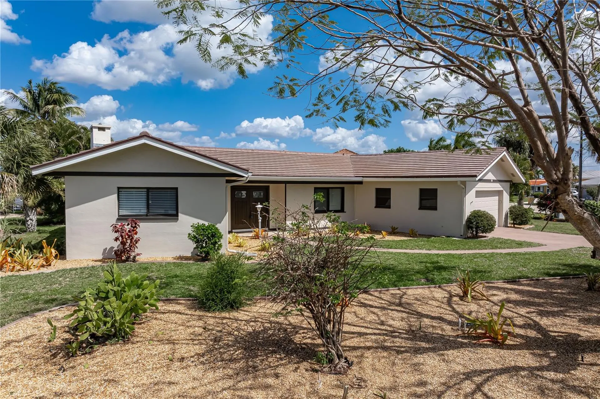200 Capri Isles Court Punta Gorda FL 33950