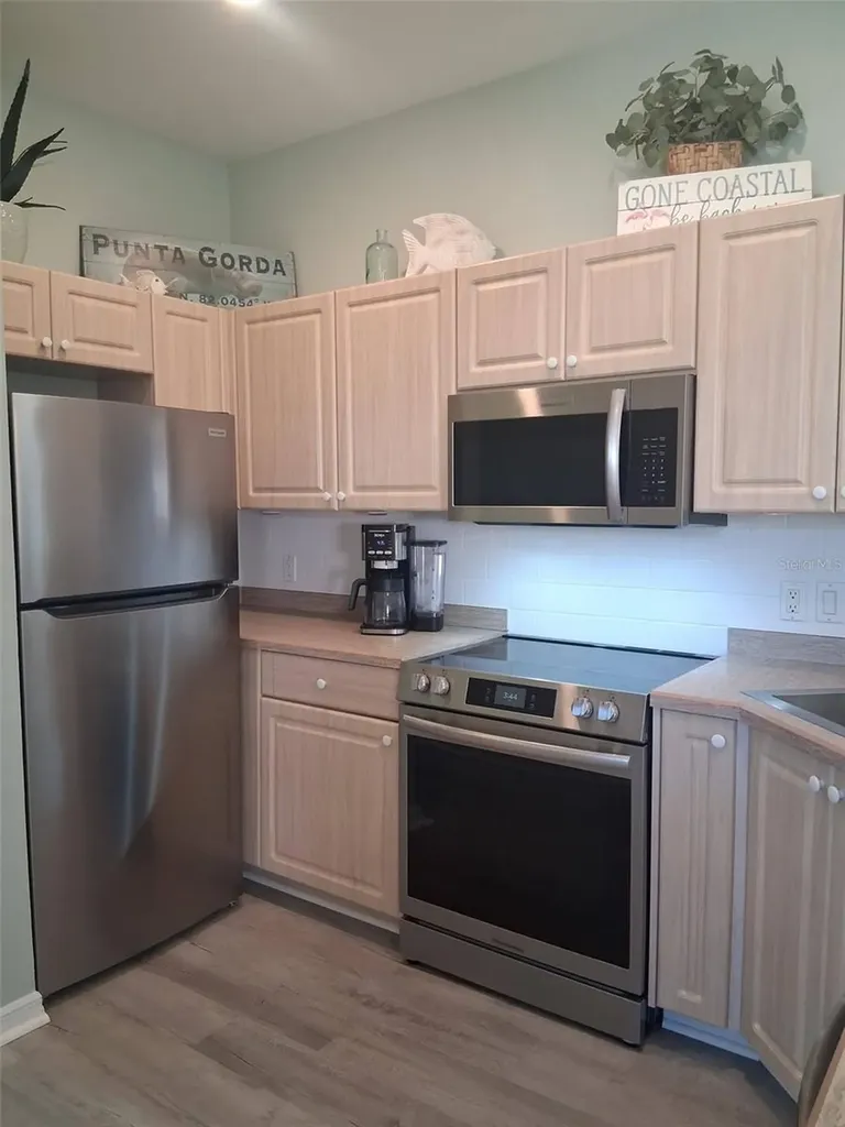 216 Berry Street Punta Gorda FL 33950