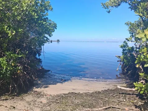 216 Berry Street Punta Gorda FL 33950