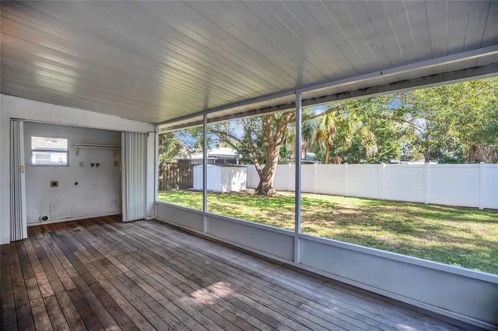 505 S Crystal Lake Drive Orlando FL 32803