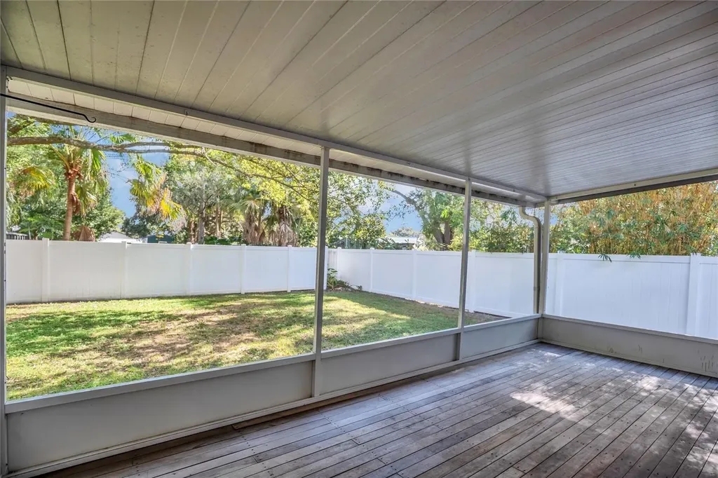 505 S Crystal Lake Drive Orlando FL 32803