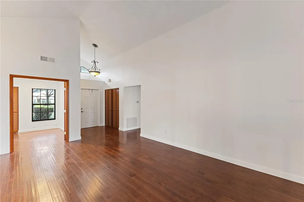 7423 Elsworth Court Orlando FL 32819