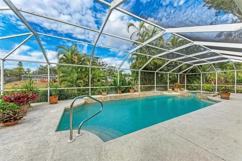 3310 Mineola Drive Sarasota FL 34239