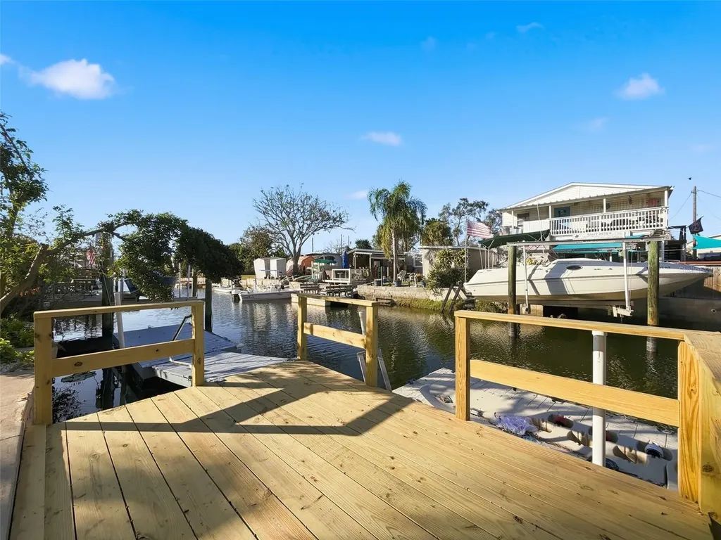6827 Sanderling Lane Hudson FL 34667
