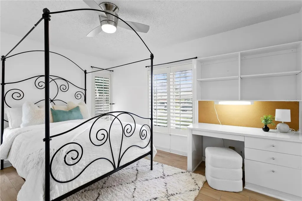12915 Golf Crest Terrace Tampa FL 33618