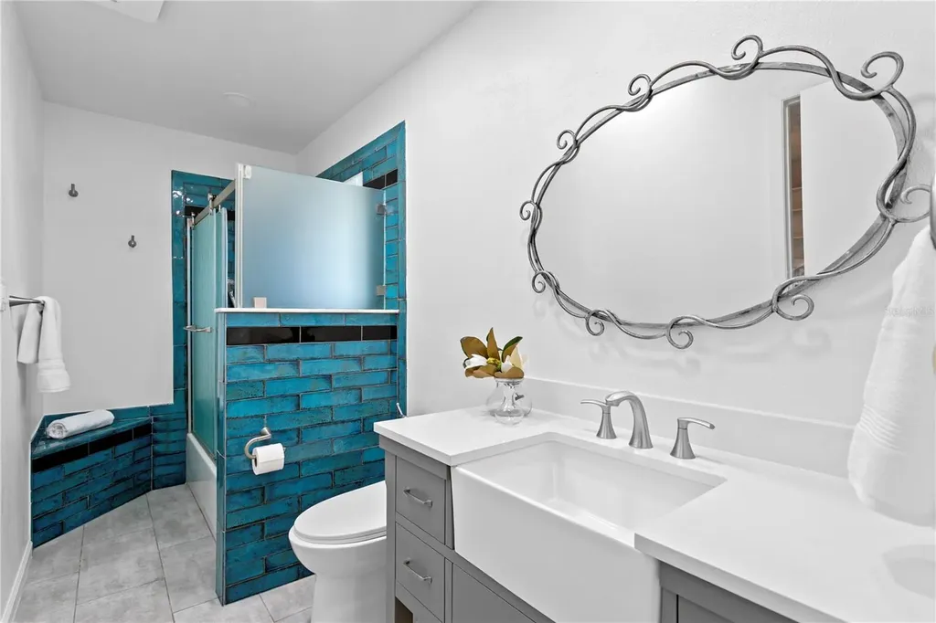 12915 Golf Crest Terrace Tampa FL 33618