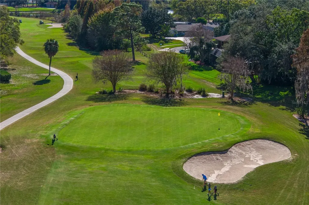 12915 Golf Crest Terrace Tampa FL 33618
