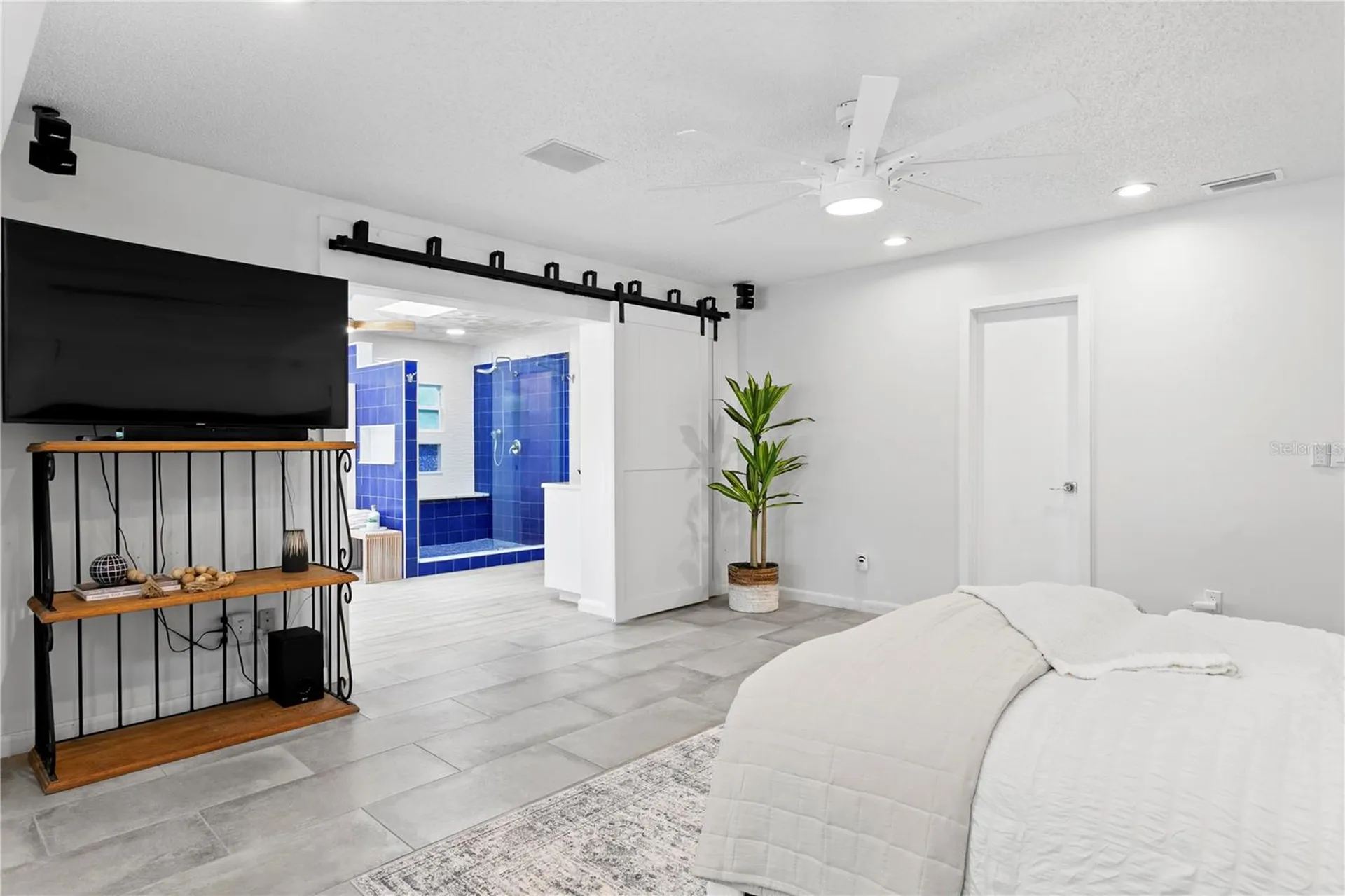 12915 Golf Crest Terrace Tampa FL 33618
