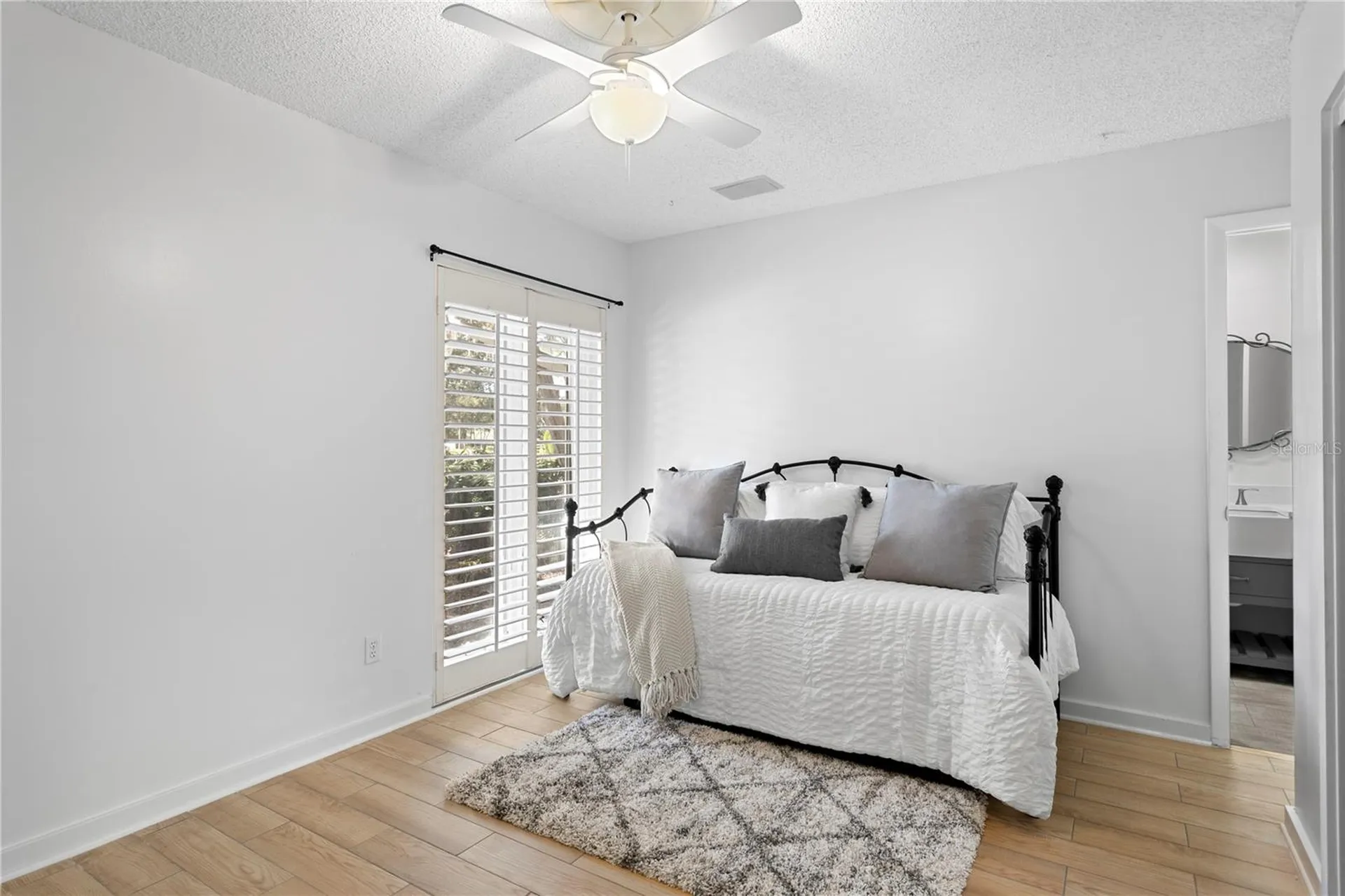 12915 Golf Crest Terrace Tampa FL 33618