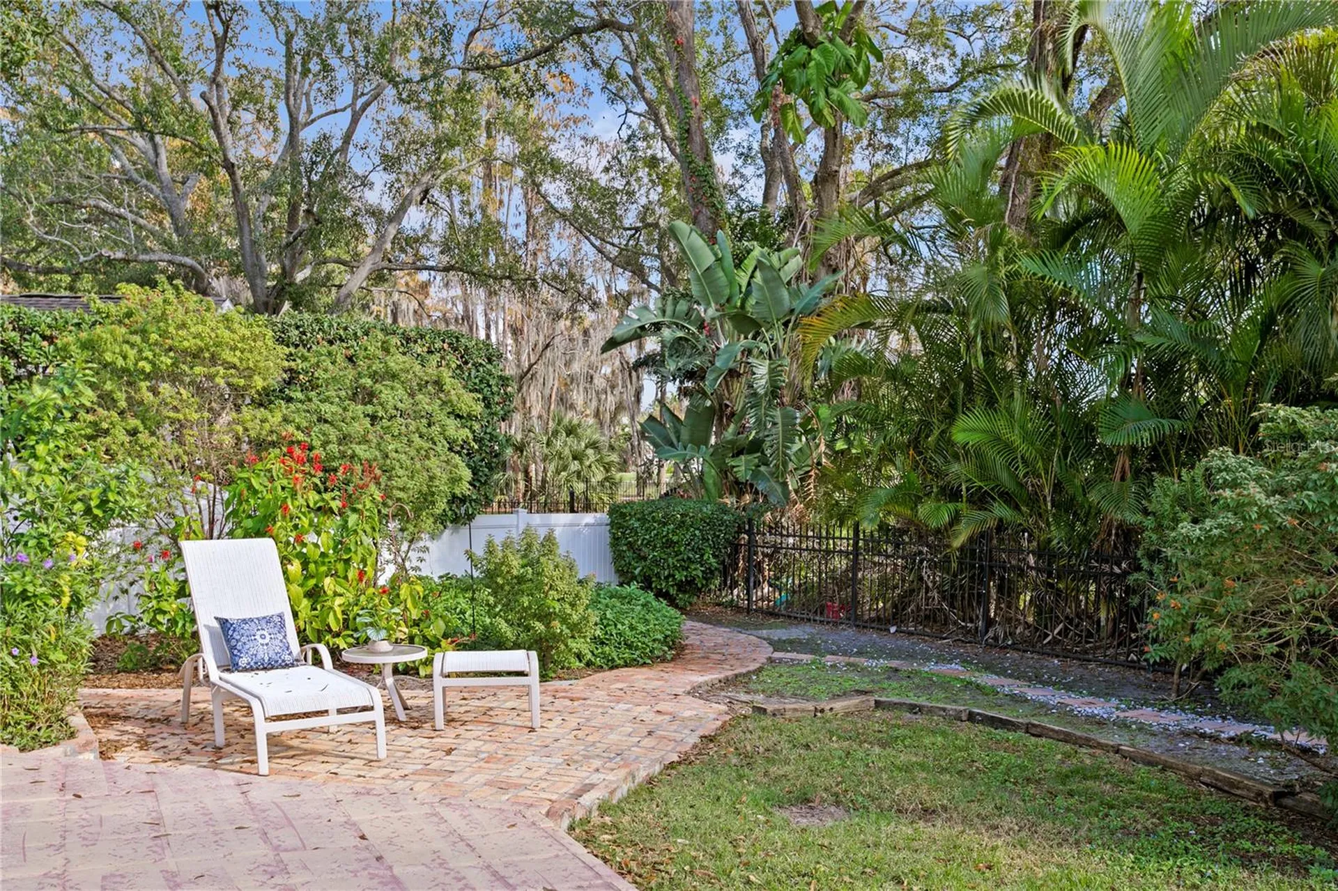12915 Golf Crest Terrace Tampa FL 33618