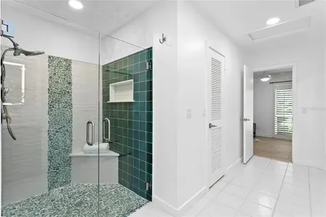 12915 Golf Crest Terrace Tampa FL 33618