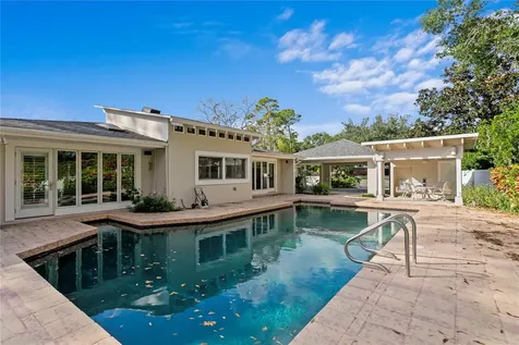 12915 Golf Crest Terrace Tampa FL 33618