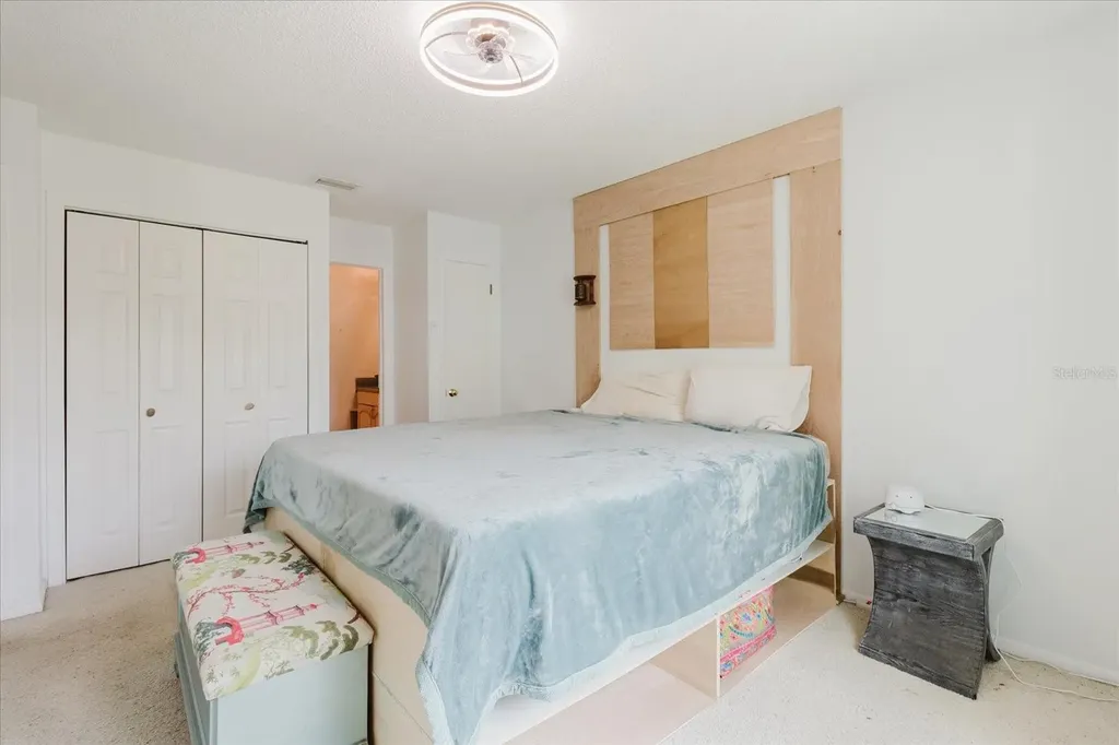 428 Moorings Cove Drive Tarpon Springs FL 34689