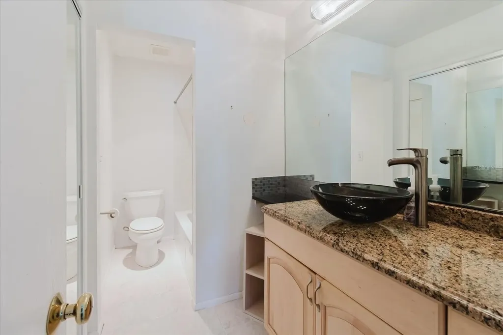 428 Moorings Cove Drive Tarpon Springs FL 34689