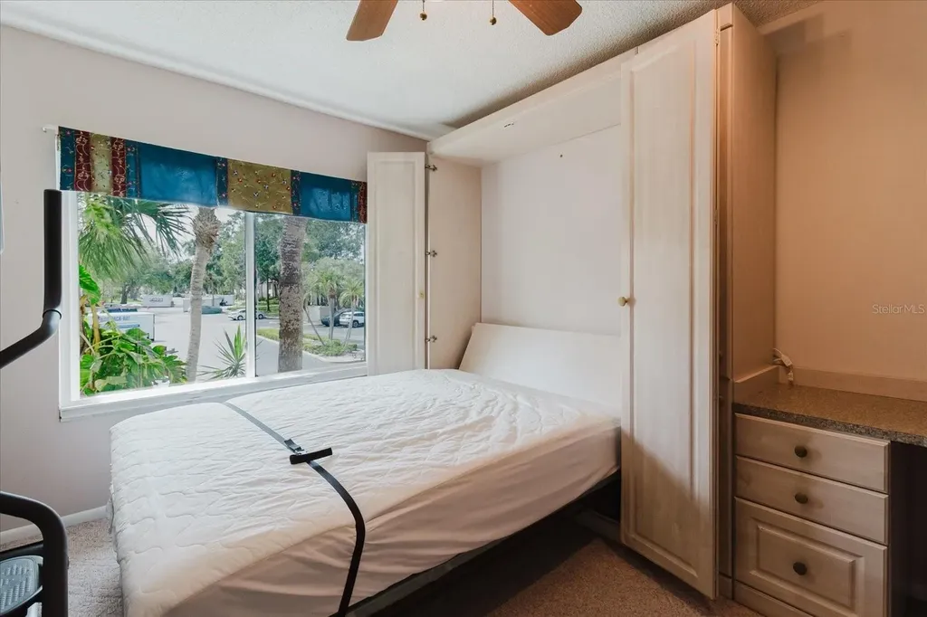 428 Moorings Cove Drive Tarpon Springs FL 34689