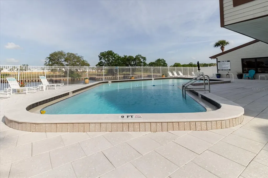 428 Moorings Cove Drive Tarpon Springs FL 34689