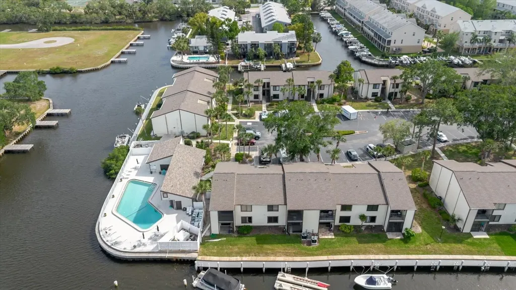 428 Moorings Cove Drive Tarpon Springs FL 34689