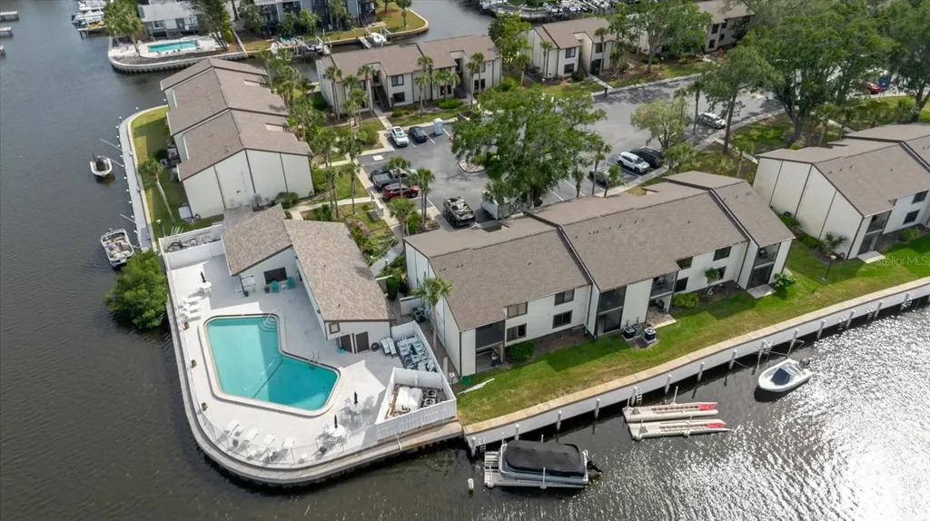428 Moorings Cove Drive Tarpon Springs FL 34689