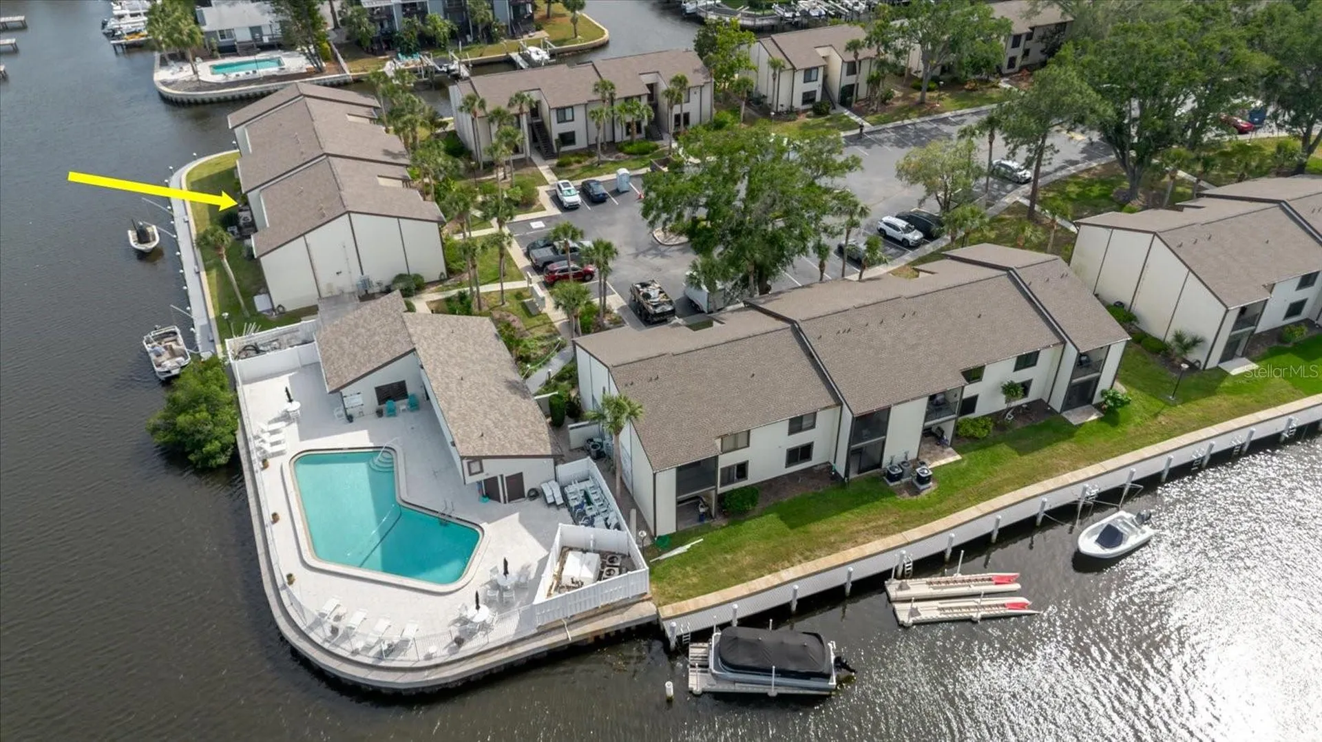 428 Moorings Cove Drive Tarpon Springs FL 34689