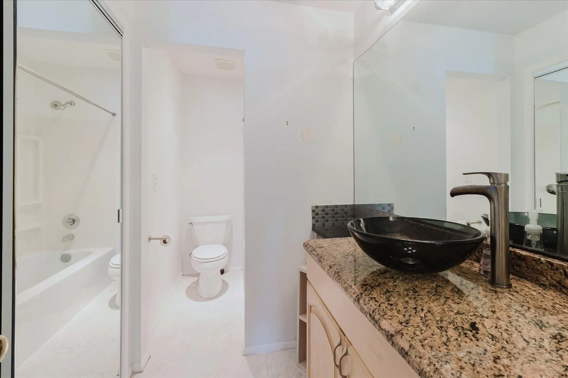 428 Moorings Cove Drive Tarpon Springs FL 34689