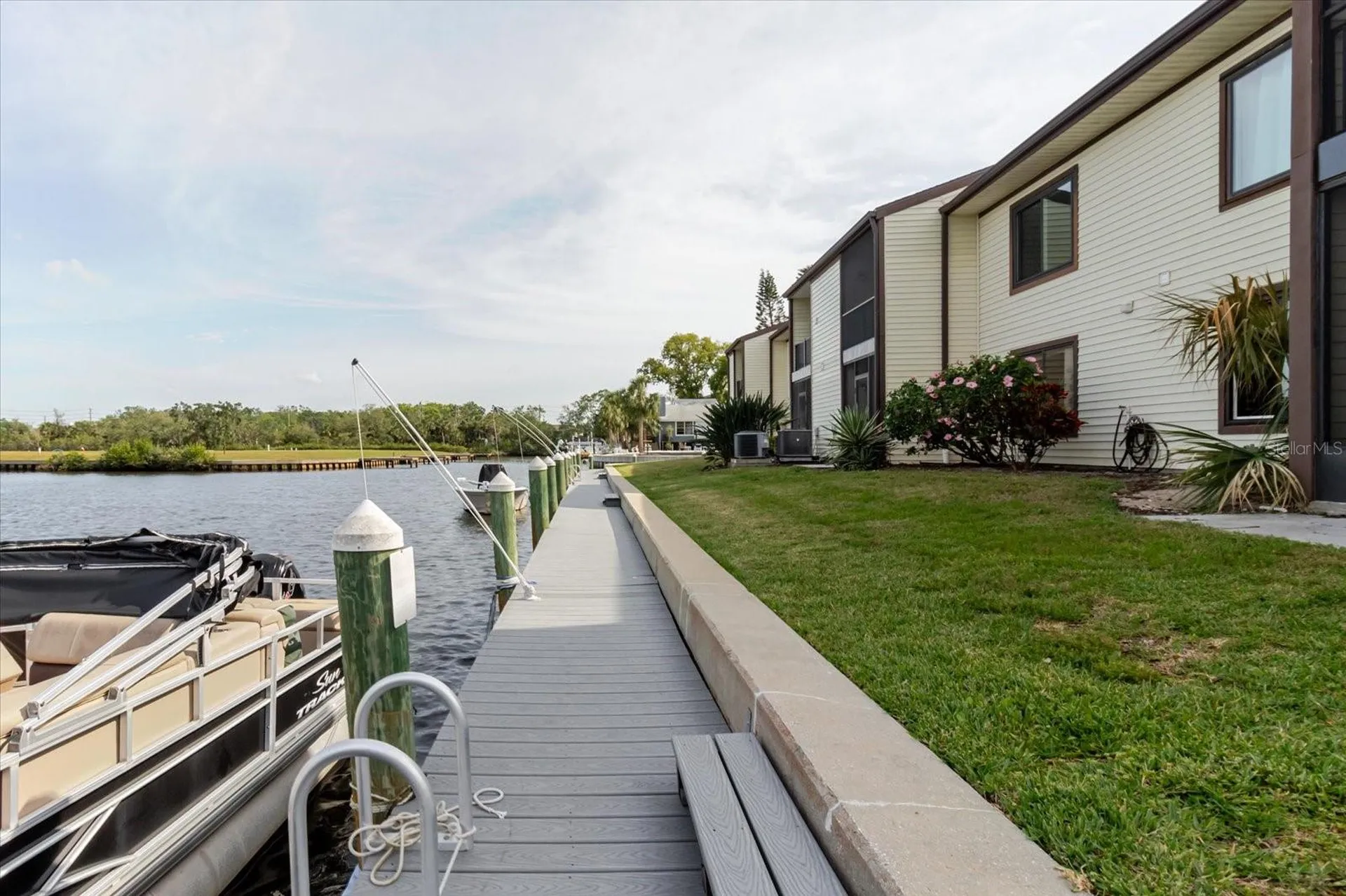 428 Moorings Cove Drive Tarpon Springs FL 34689