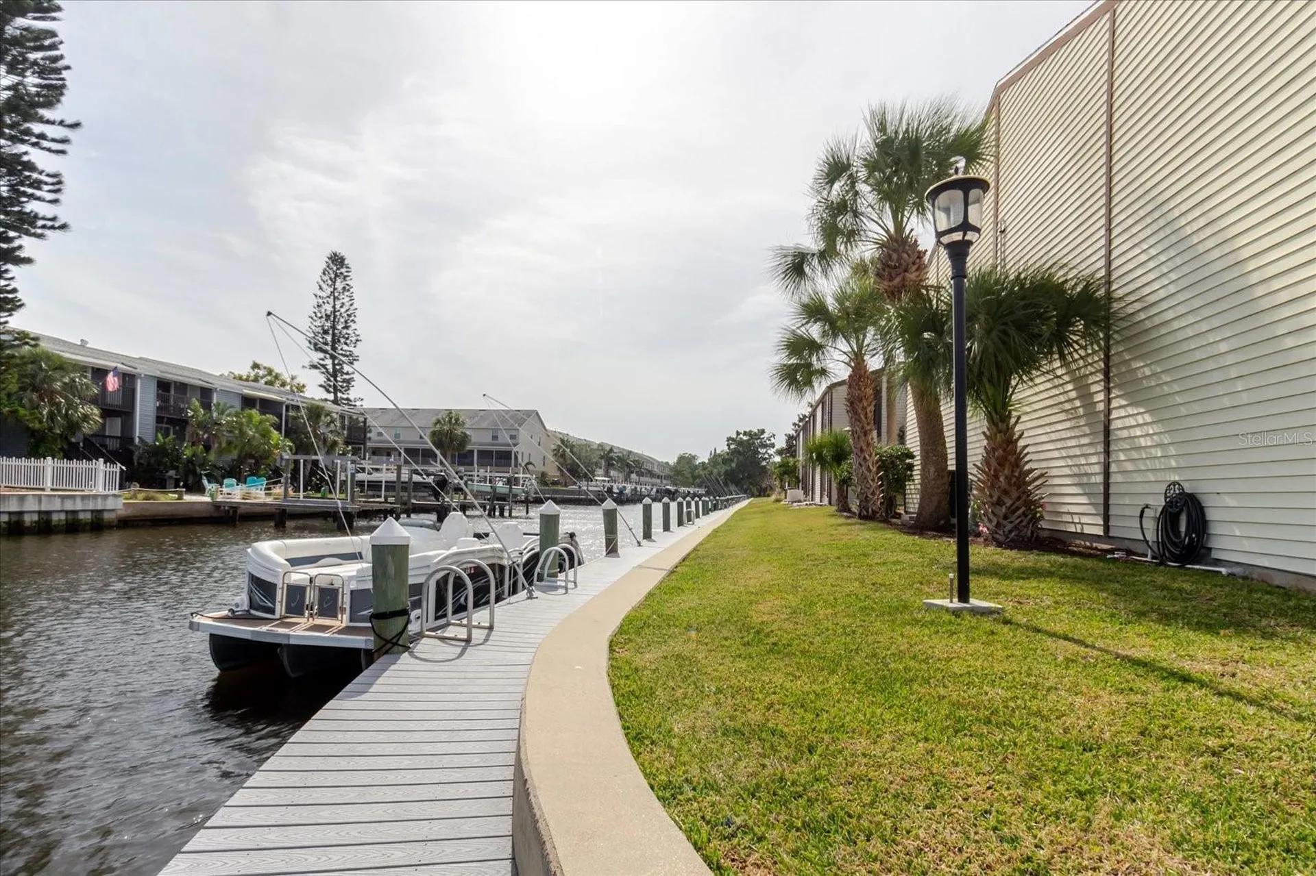 428 Moorings Cove Drive Tarpon Springs FL 34689