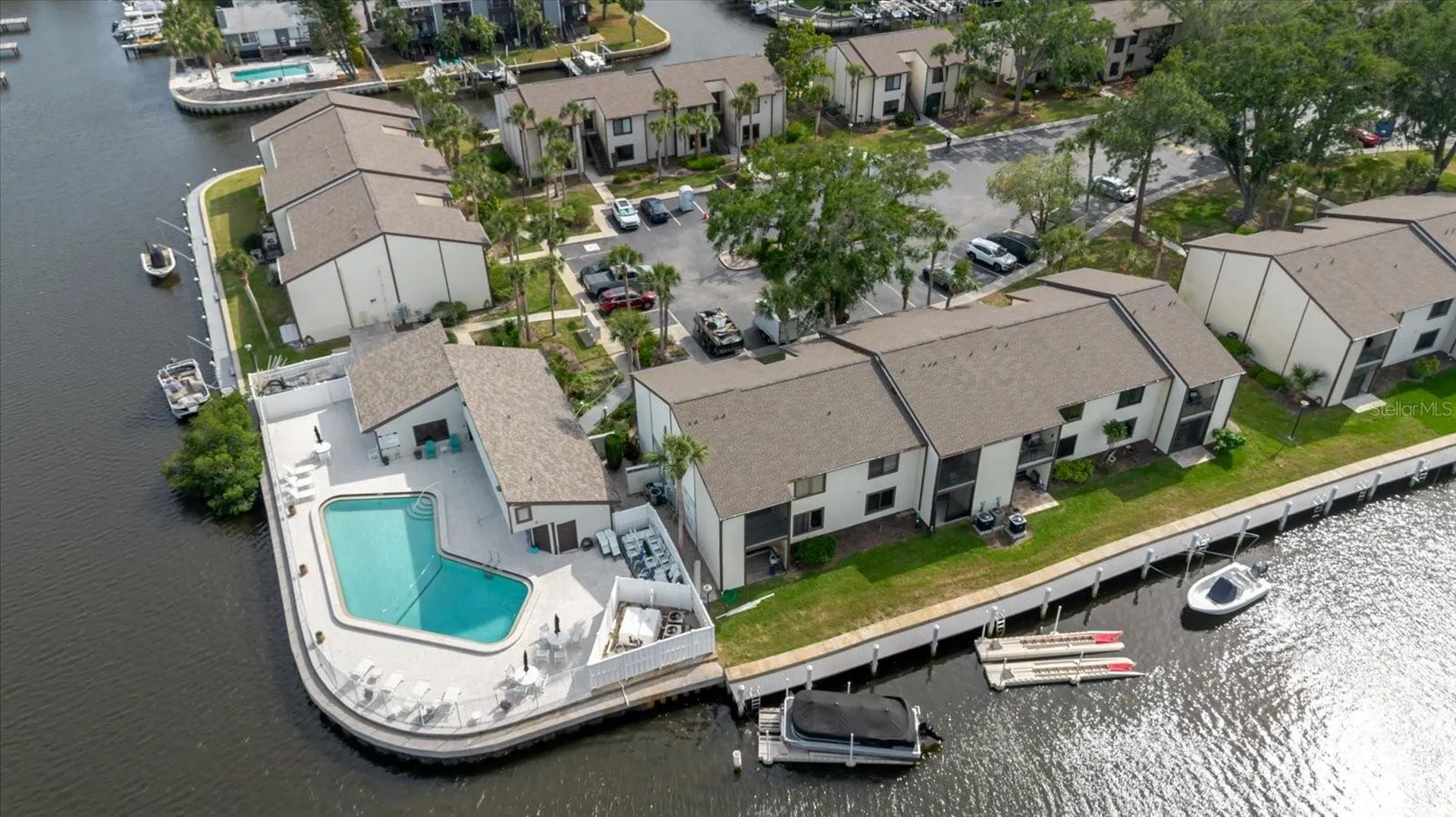 428 Moorings Cove Drive Tarpon Springs FL 34689