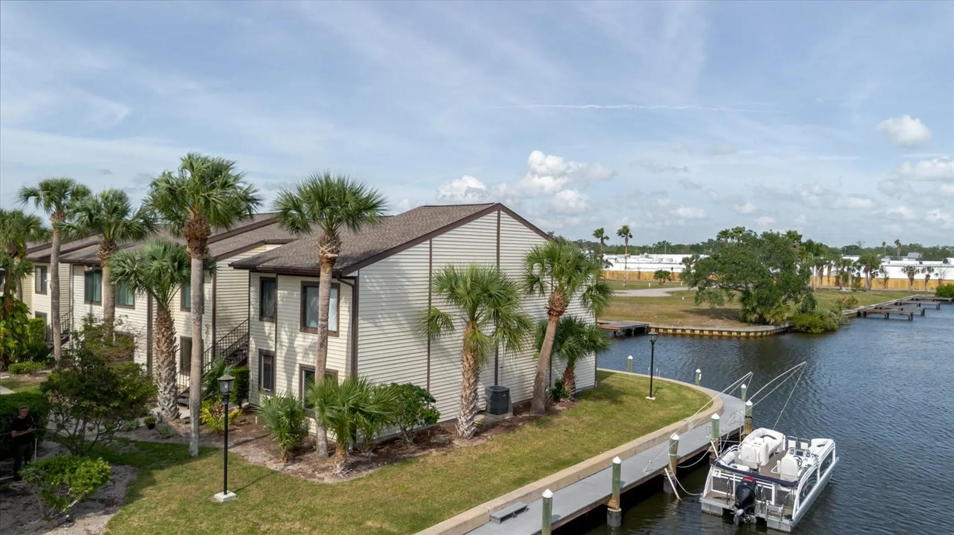 428 Moorings Cove Drive Tarpon Springs FL 34689