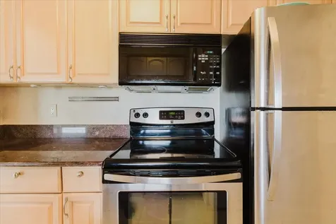 428 Moorings Cove Drive Tarpon Springs FL 34689