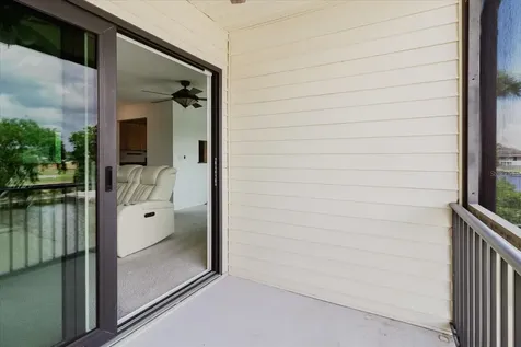 428 Moorings Cove Drive Tarpon Springs FL 34689