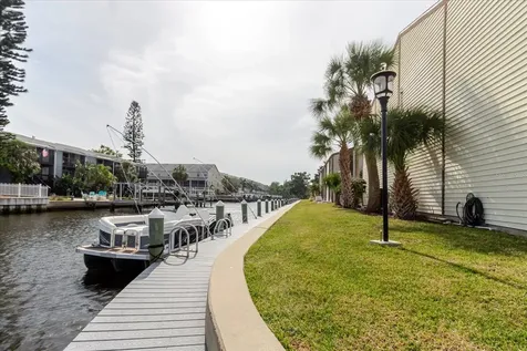 428 Moorings Cove Drive Tarpon Springs FL 34689