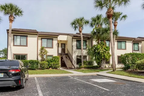 428 Moorings Cove Drive Tarpon Springs FL 34689