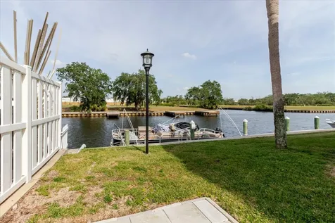 428 Moorings Cove Drive Tarpon Springs FL 34689