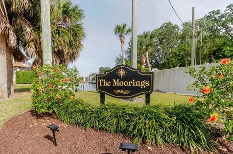 428 Moorings Cove Drive Tarpon Springs FL 34689