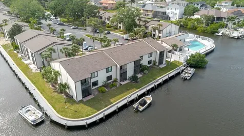 428 Moorings Cove Drive Tarpon Springs FL 34689