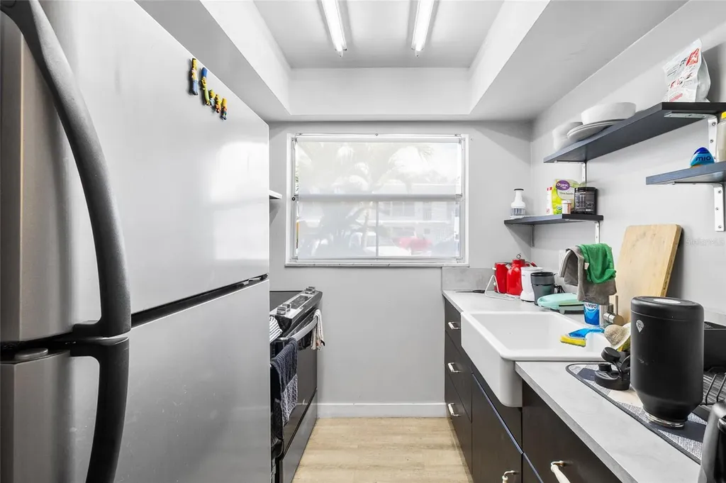 1221 Drew Street Clearwater FL 33755