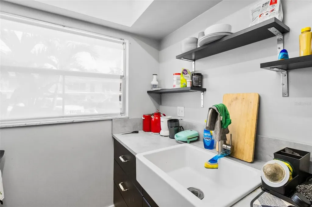 1221 Drew Street Clearwater FL 33755