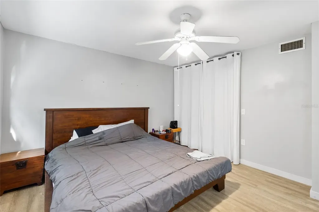 1221 Drew Street Clearwater FL 33755