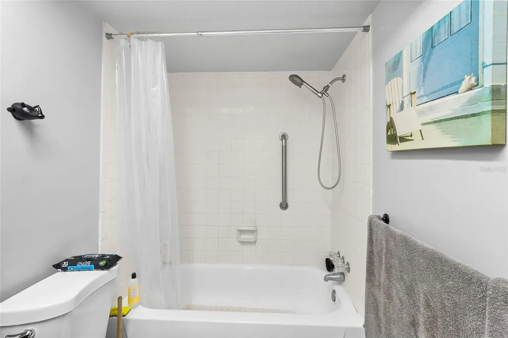 1221 Drew Street Clearwater FL 33755