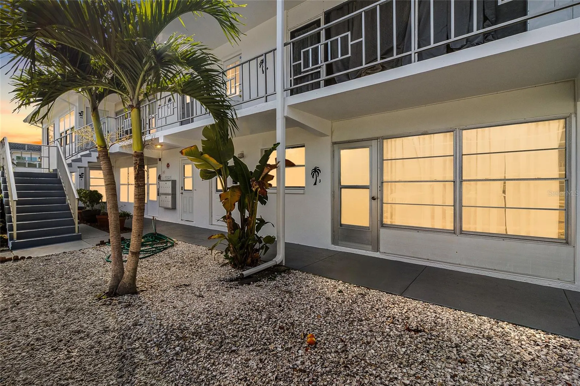 1221 Drew Street Clearwater FL 33755