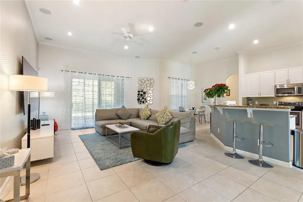 4067 Oaktree Drive Davenport FL 33837
