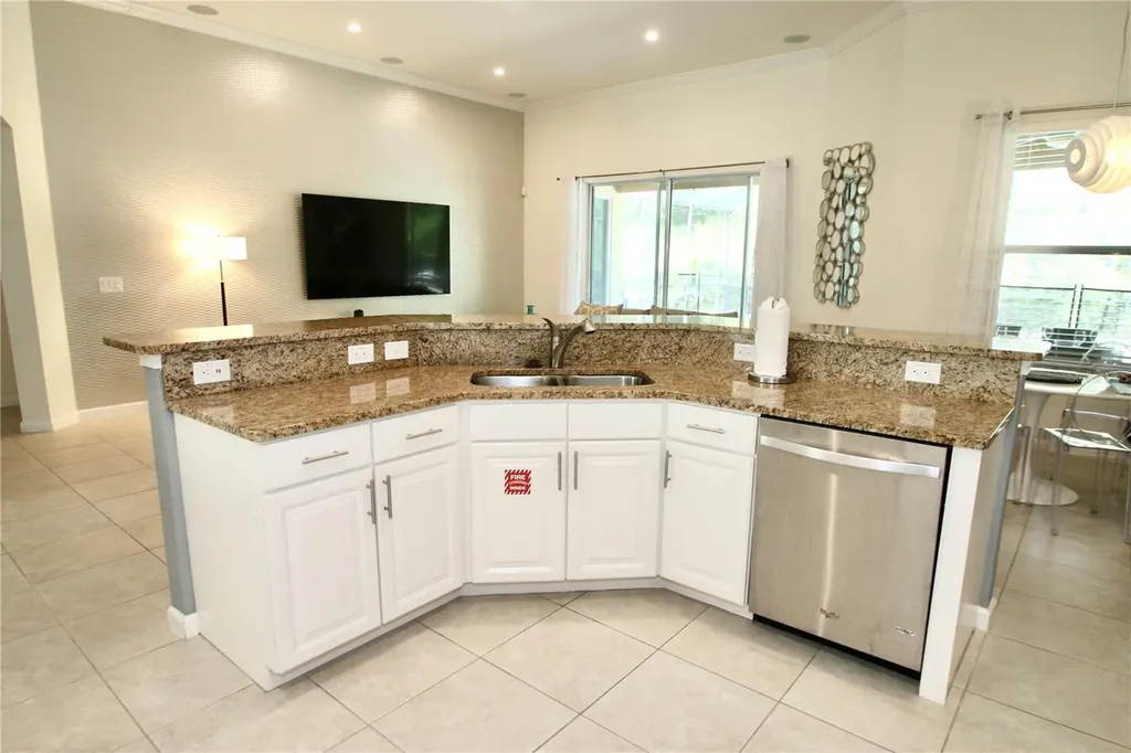 4067 Oaktree Drive Davenport FL 33837