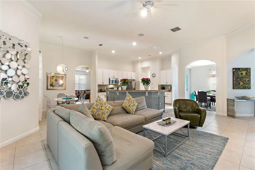 4067 Oaktree Drive Davenport FL 33837