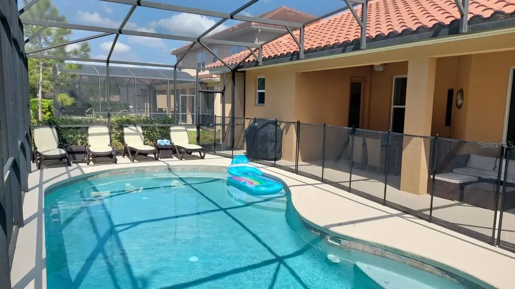 4067 Oaktree Drive Davenport FL 33837