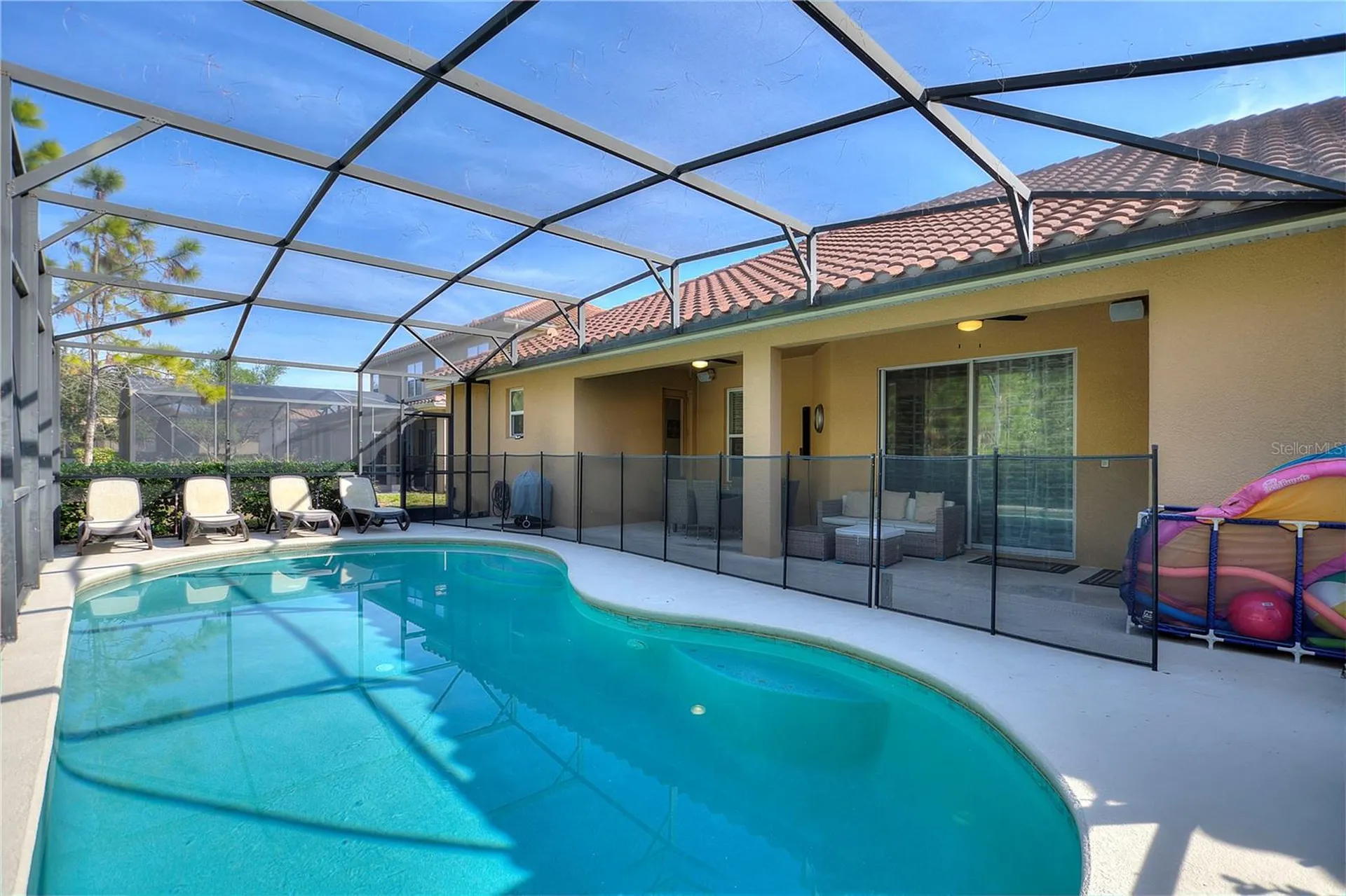 4067 Oaktree Drive Davenport FL 33837