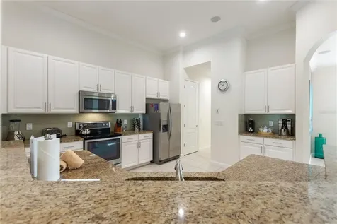 4067 Oaktree Drive Davenport FL 33837