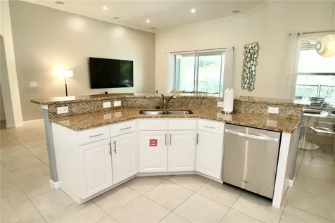 4067 Oaktree Drive Davenport FL 33837