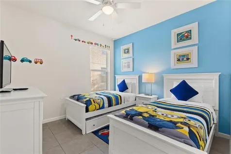 4067 Oaktree Drive Davenport FL 33837